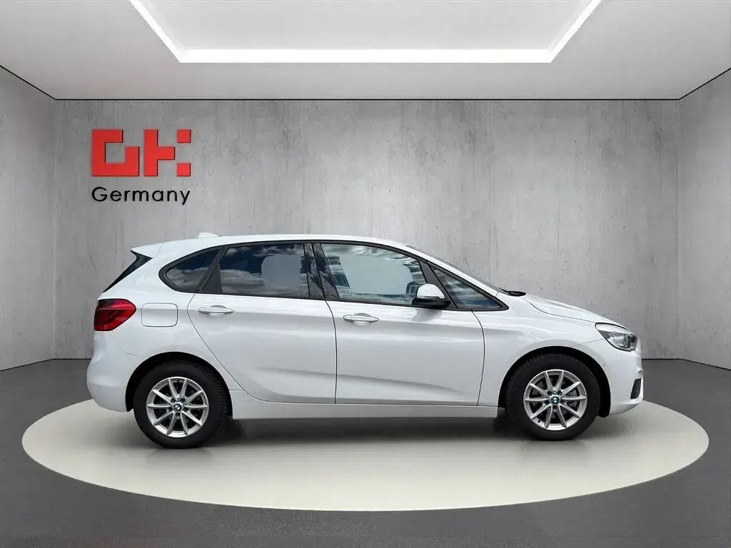 Gebraucht BMW 218 Sport Line 136 PS (100 kW) 2016 Weiß Van / Kleinbus