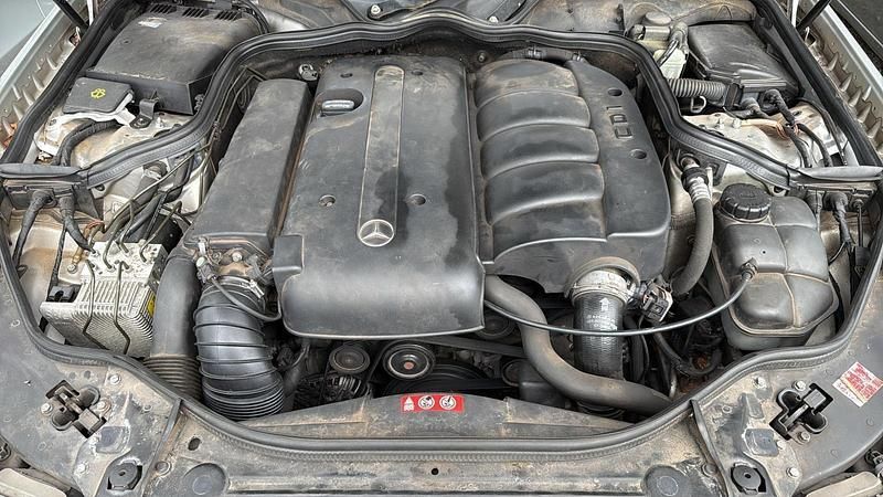 Gebraucht Mercedes E220 150 PS (110 kW) 2004 Silber Limousine