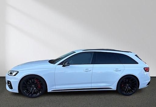 Gebraucht Audi RS4 Ambiente 450 PS (330 kW) 2023 Gletscherweiß metallic Kombi