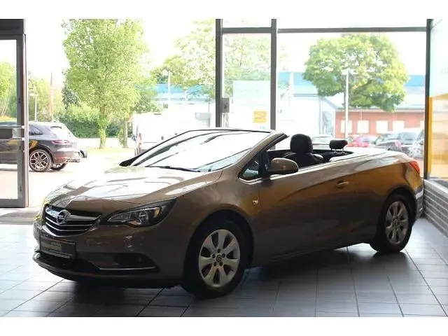 Gebraucht Opel Cascada Innovation 170 PS (125 kW) 2013 Gold Cabrio