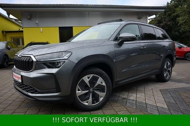 Graphite grau metallic Neu 2025 Skoda Kodiaq SUV | 45.980 € (Superpreis) - Bild 1/4