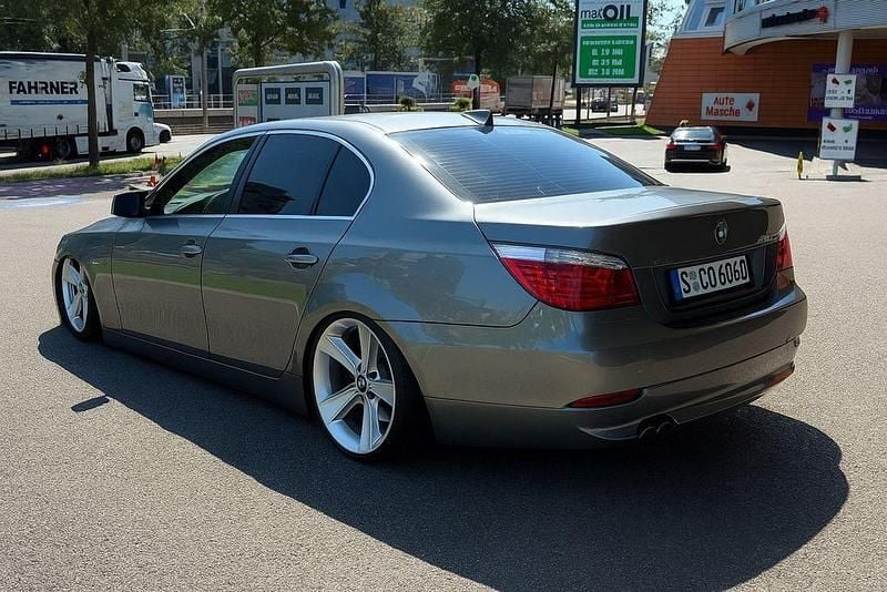 Grau Gebraucht 2007 BMW 525 M Performance Limousine | 6.500 € (Superpreis) - Bild 1/4