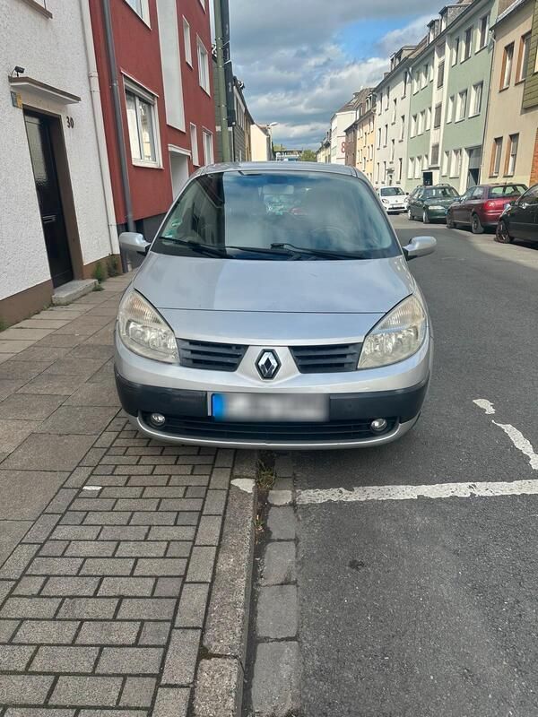 Silber Gebraucht 2005 Renault Scénic II Van / Kleinbus | 1.499 € - Bild 1/4