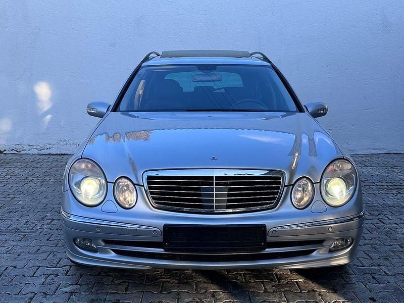 Gebraucht Mercedes E320 Avantgarde 224 PS (164 kW) 2005 Silber Limousine