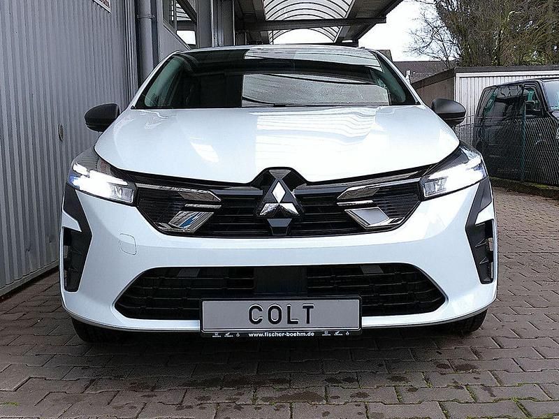 Neu Mitsubishi Colt Basis 67 PS (49 kW) 2025 Weiß Limousine