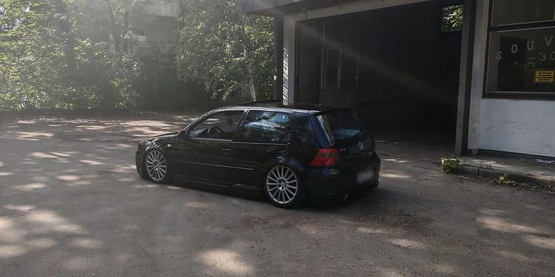 Gebraucht VW Golf R 241 PS (177 kW) 2002 Schwarz Coupé