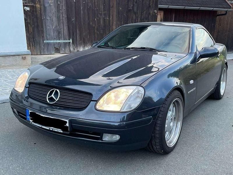 Grau Gebraucht 1997 Mercedes SLK230 Cabrio | 5.490 € (Guter Preis) - Bild 1/4