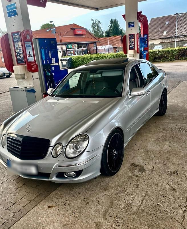 Silber Gebraucht 2006 Mercedes 280 Limousine | 6.600 € - Bild 1/3