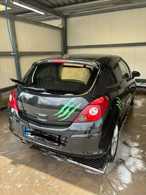 Usado Opel Corsa Color Edition 87 HP (63 kW) 2012 Preto Citadino