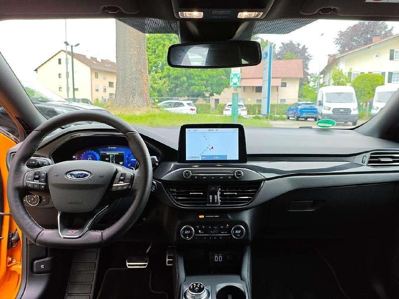 Gebraucht Ford Focus ST 280 PS (205 kW) 2021 Orange Kombi