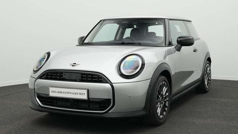 Grau Gebraucht 2024 Mini Cooper Classic Kleinwagen | 23.756 € (Guter Preis) - Bild 1/4