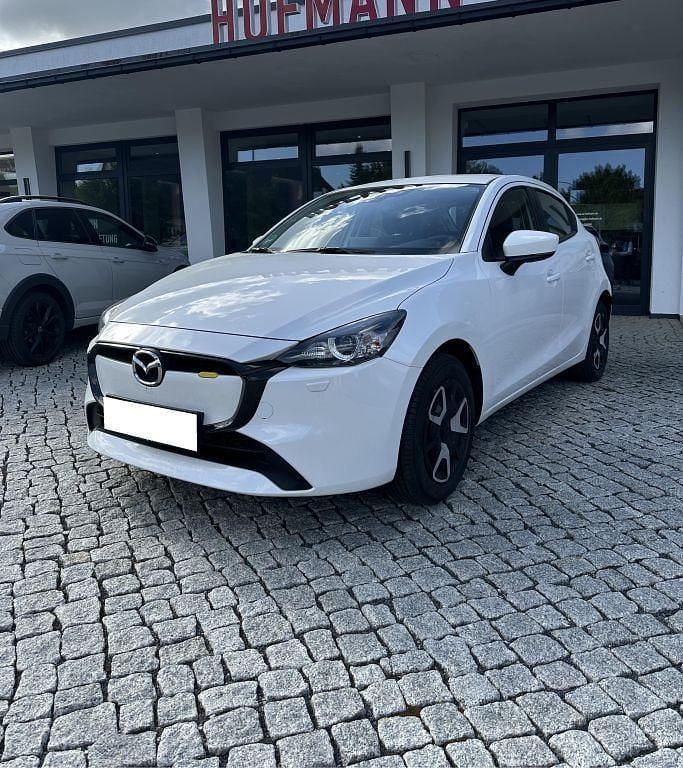 Gebraucht Mazda 2 Center-Line 90 PS (66 kW) 2024 Weiß Limousine