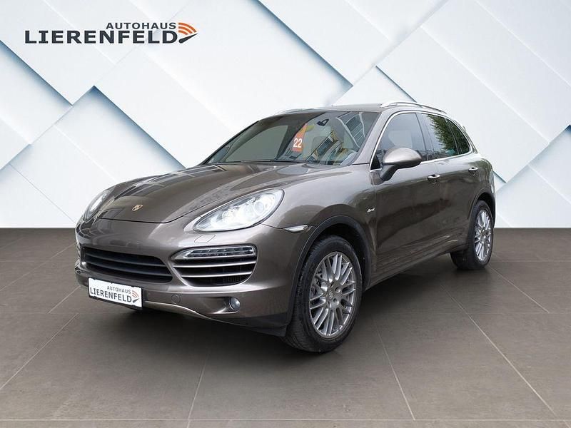 Braun Gebraucht 2010 Porsche Cayenne SUV | 15.990 € (Etwas zu teuer) - Bild 1/4