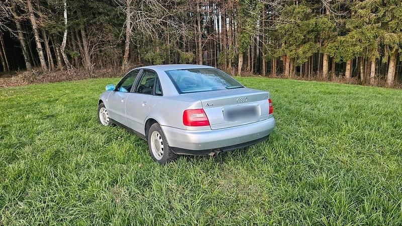 Gebraucht Audi A4 S-Line 150 PS (110 kW) 1998 Silber Limousine