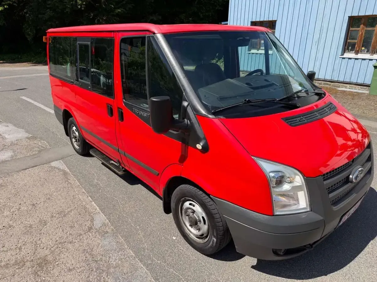 Gebraucht Ford Transit 86 PS (63 kW) 2013 Coloradorot Kombi