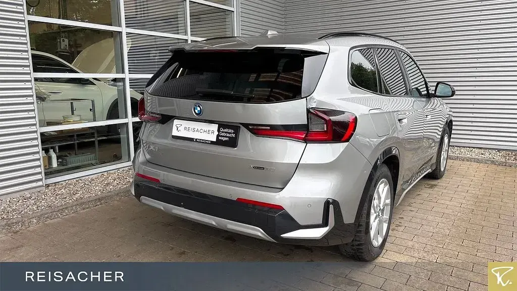 Gebraucht BMW iX1 Performance 200 kW (272 PS) 2023 Silber SUV