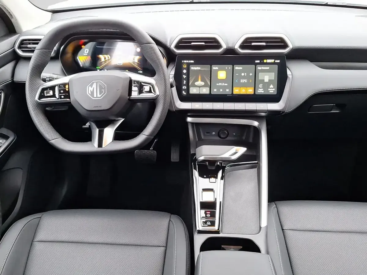 Gebraucht MG ZS 197 PS (144 kW) 2026 Dover white SUV