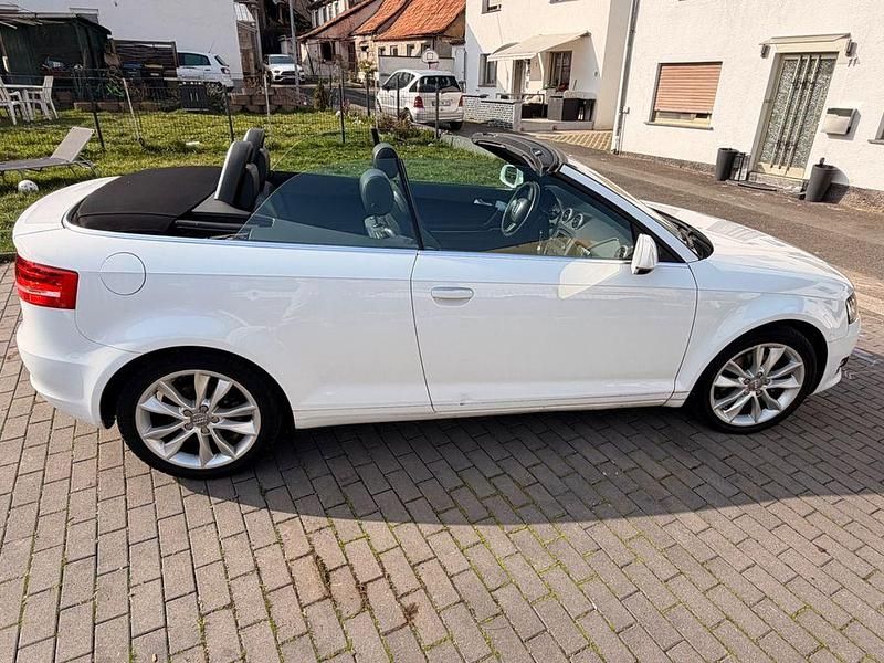 Gebraucht Audi A3 Cabriolet Ambition 125 PS (91 kW) 2012 Weiß Cabrio
