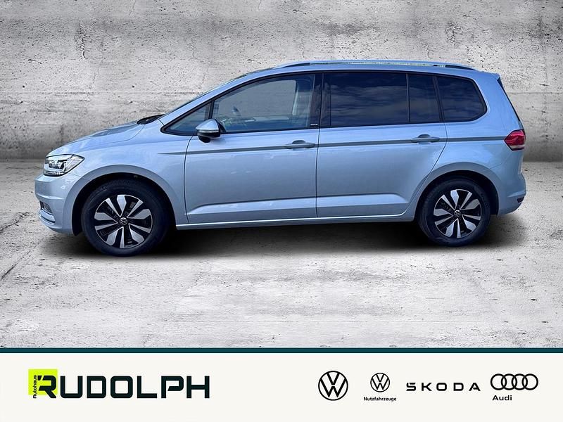 Gebraucht VW Touran Move 150 PS (110 kW) 2024 Silber Van / Kleinbus