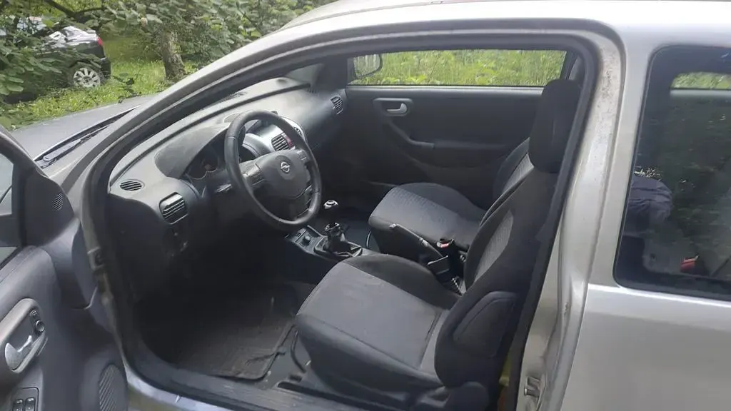 Gebraucht Opel Corsa 80 PS (58 kW) 2005 Grau Kleinwagen