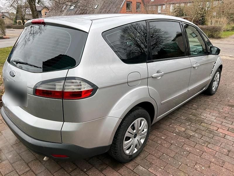 Usado Ford S-MAX S 150 HP (110 kW) 2008 Prateado Monovolume
