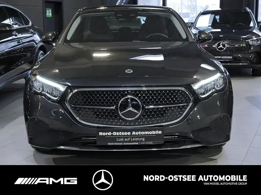 Gebraucht Mercedes E220 Avantgarde 197 PS (144 kW) 2025 Metalliclack graphitgrau Limousine