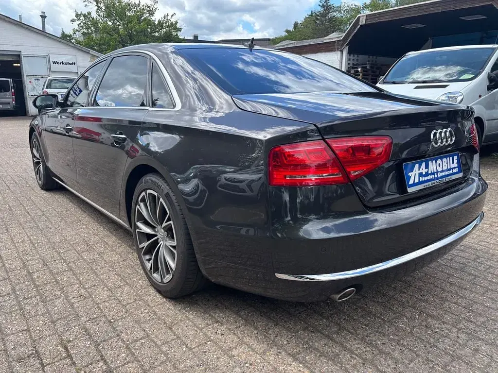 Gebraucht Audi A8L 250 PS (183 kW) 2012 Oolonggrau metallic Limousine