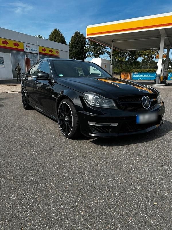 Schwarz Gebraucht 2013 Mercedes C63 AMG AMG Limousine | 28.500 € (Superpreis) - Bild 1/4