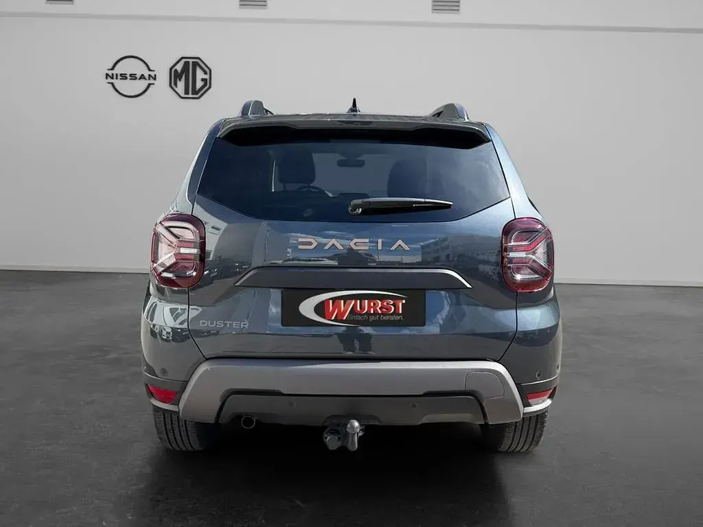 Gebraucht Dacia Duster Extreme 150 PS (110 kW) 2023 Grau SUV