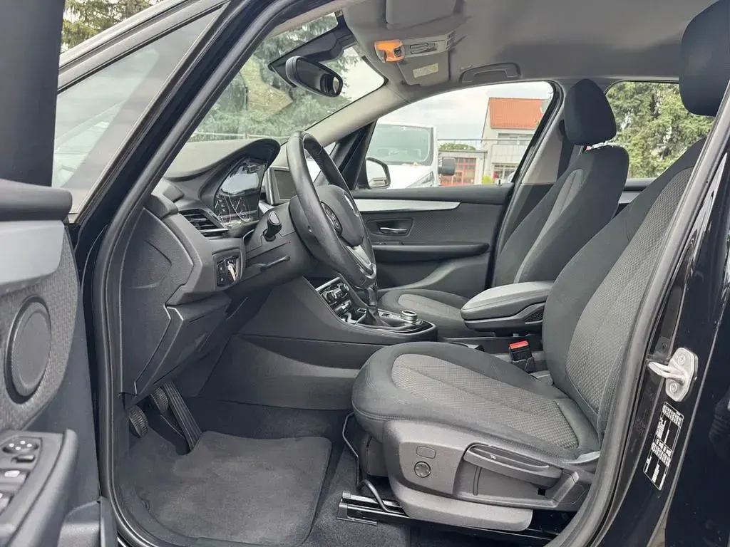 Gebraucht BMW 216 Active Tourer Advantage 102 PS (75 kW) 2017 Schwarz Van / Kleinbus