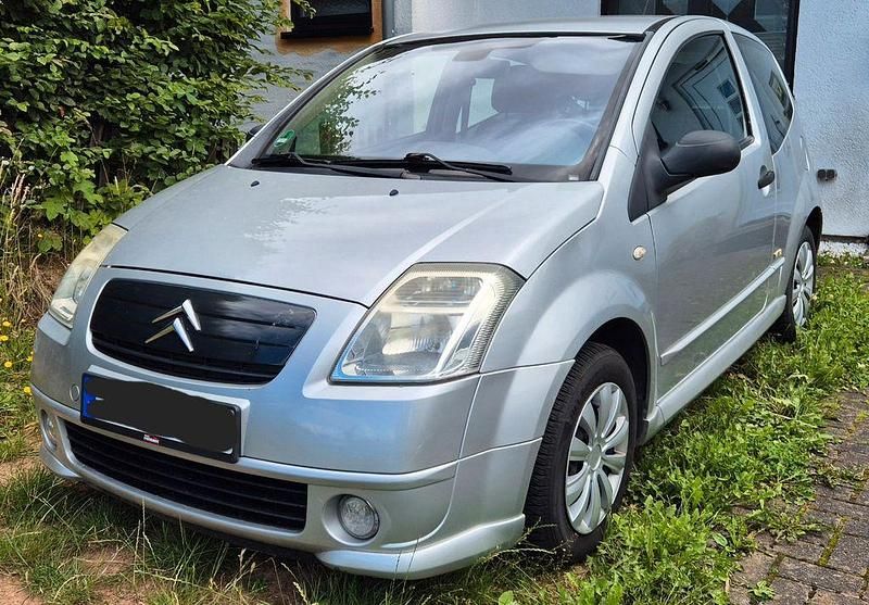 Silber Gebraucht 2006 Citroën C2 VTR Sport Kleinwagen | 1.000 € (Guter Preis) - Bild 1/4