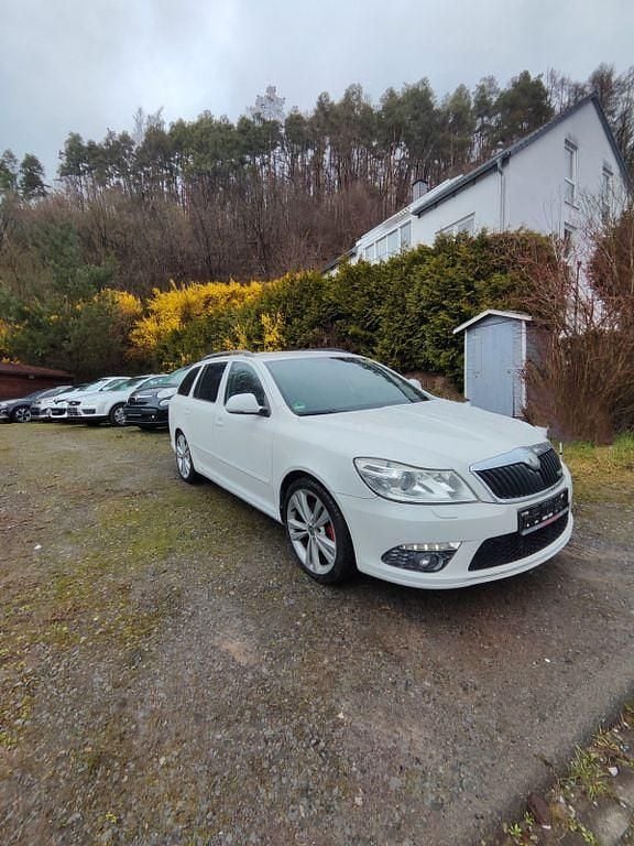 Gebraucht Skoda Octavia RS 200 PS (147 kW) 2009 Weiß Kombi