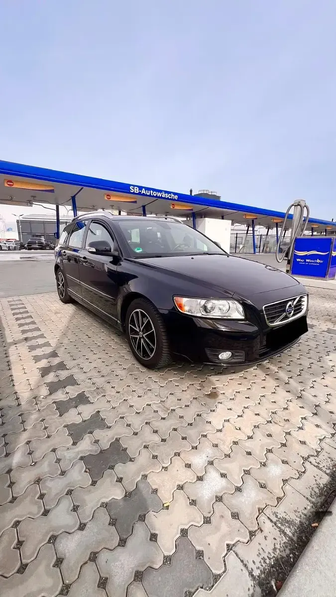 Gebraucht Volvo V50 115 PS (84 kW) 2012 Schwarz Kombi