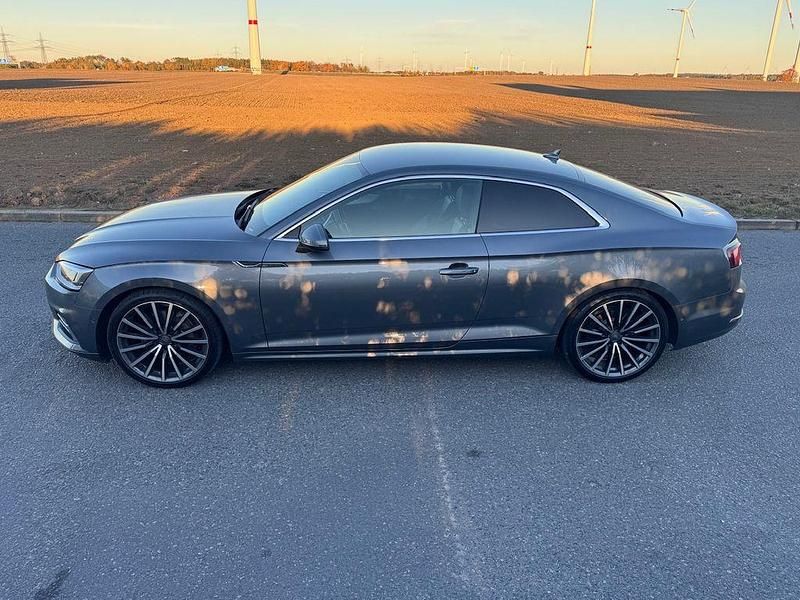 Gebraucht Audi A5 S-Line 190 PS (139 kW) 2019 Monsungrau Coupé