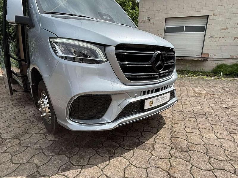 Neu Mercedes Sprinter 190 PS (139 kW) 2025 Silber Van