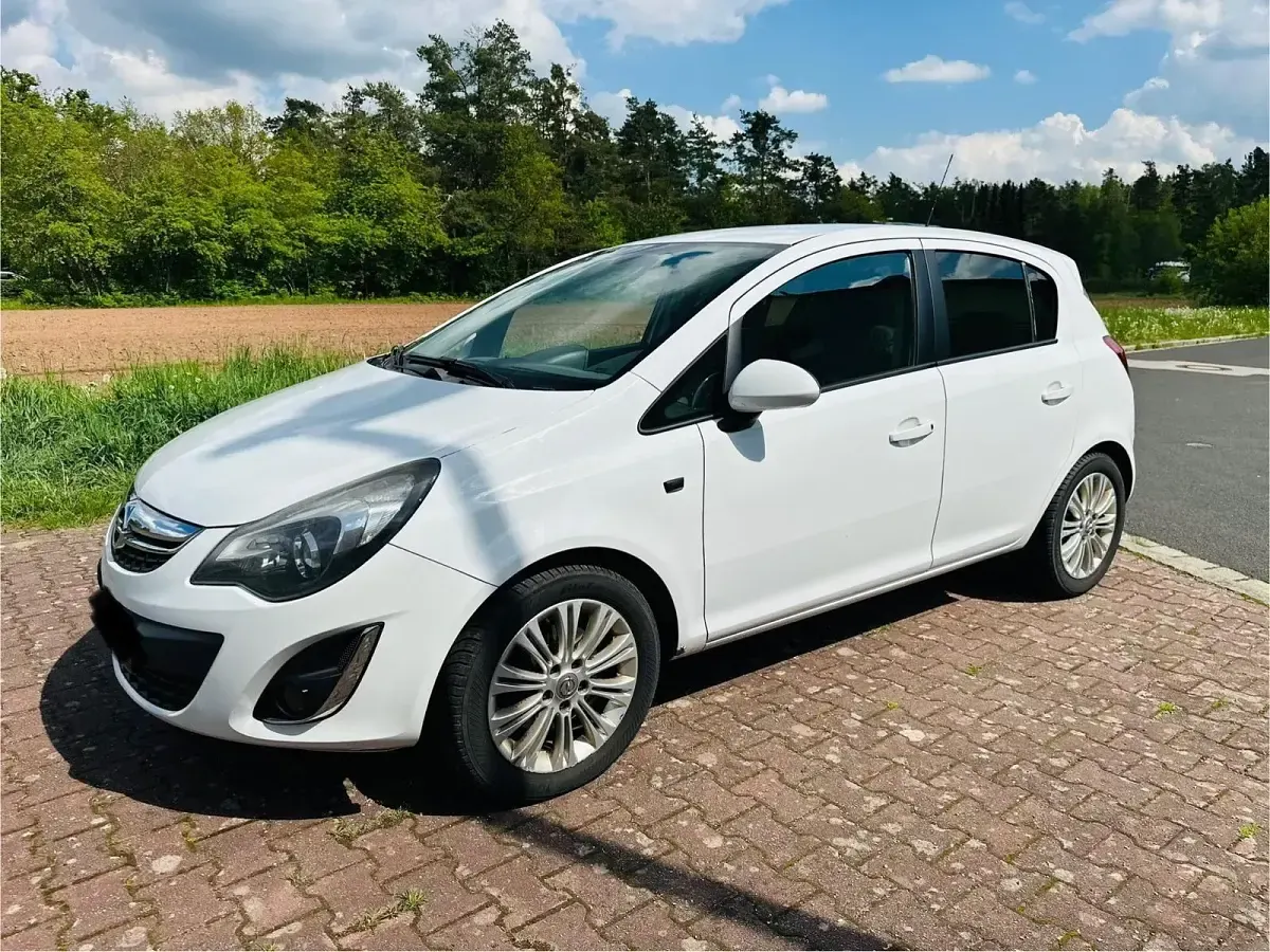 Usata Opel Corsa Color Edition 131 CV (96 kW) 2014 Bianco Utilitaria