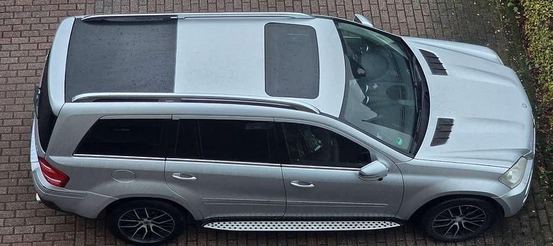 Silber Gebraucht 2012 Mercedes GL450 SUV | 16.850 € (Fairer Preis) - Bild 1/4