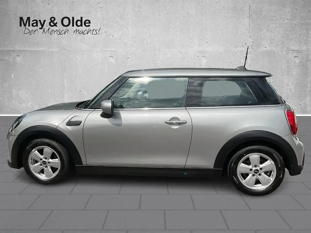 Gebraucht Mini Cooper Essential 136 PS (100 kW) 2023 Silber Kleinwagen