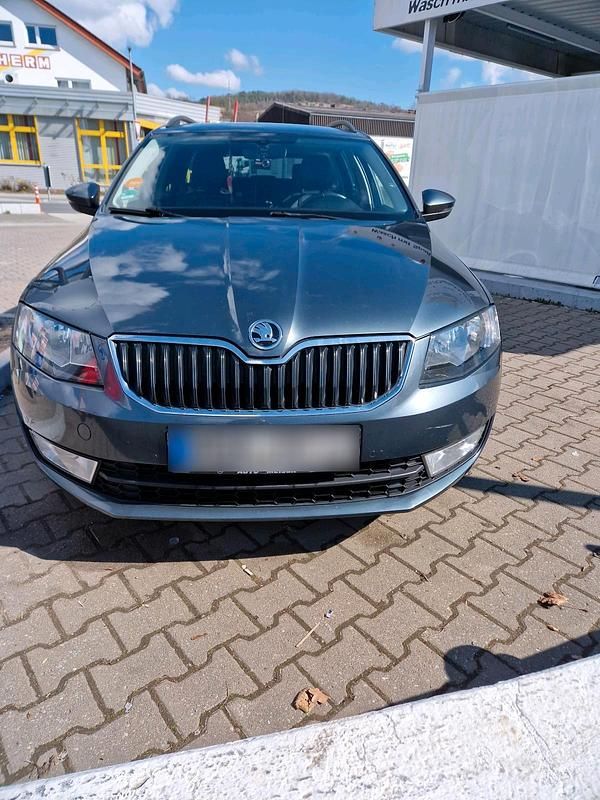Gebraucht Skoda Octavia 150 PS (110 kW) 2016 Grau Kleinwagen