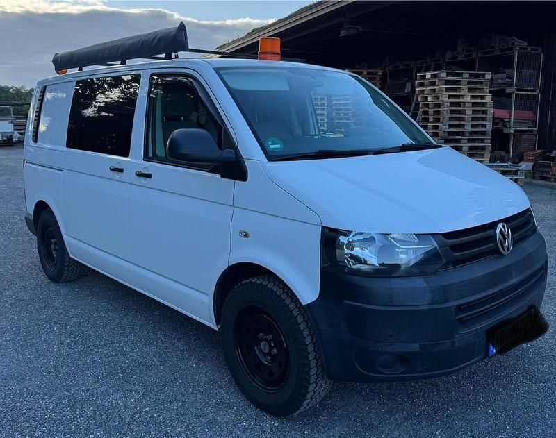 Weiß Gebraucht 2015 VW Transporter Van | 23.000 € - Bild 1/4