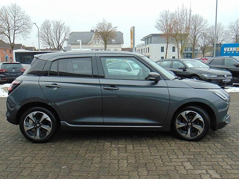 Gebraucht Suzuki Swift Comfort+ 83 PS (61 kW) 2025 Grau Kleinwagen