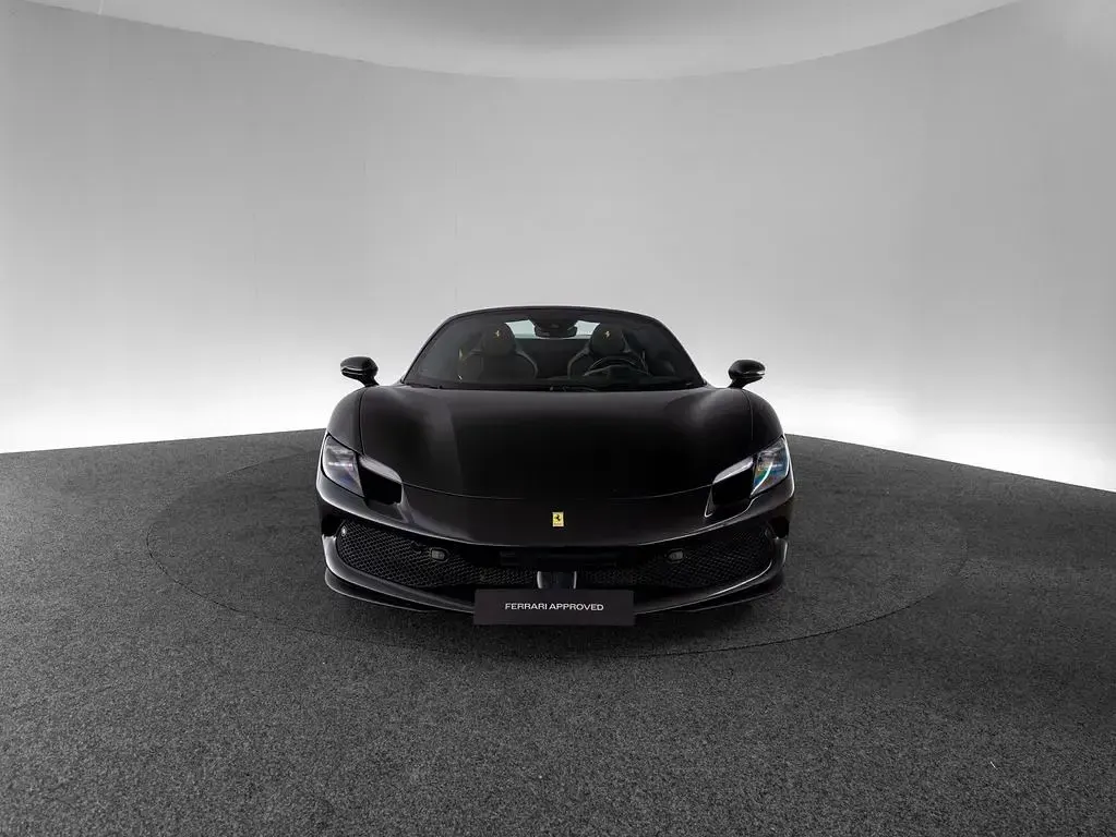 Gebraucht Ferrari 296 829 PS (609 kW) 2024 Nero daytona Cabrio