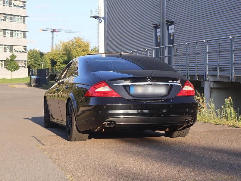 Schwarz Gebraucht 2007 Mercedes CLS500 AMG Limousine | 13.490 € (Superpreis) - Bild 1/4