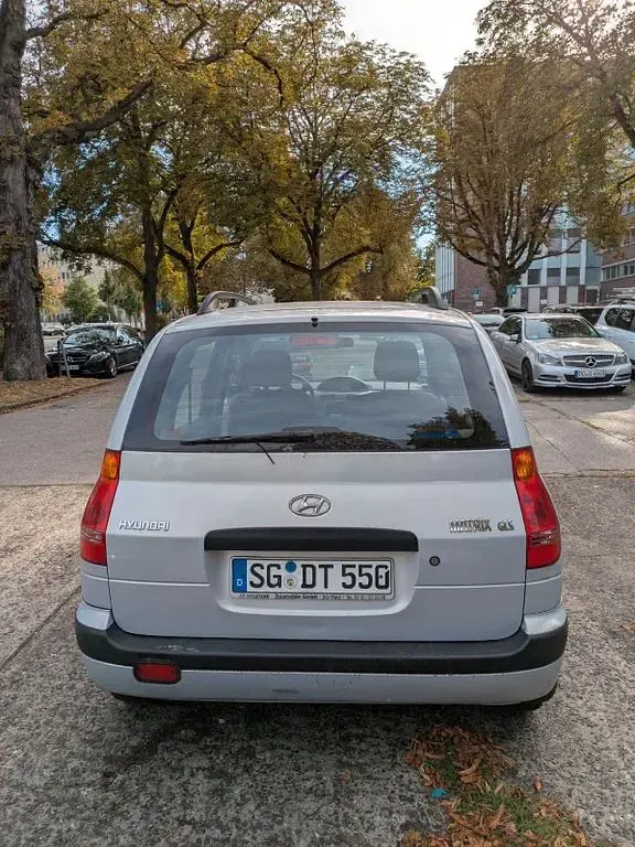 Gebraucht Hyundai Matrix GLS 103 PS (75 kW) 2001 Silber Van / Kleinbus