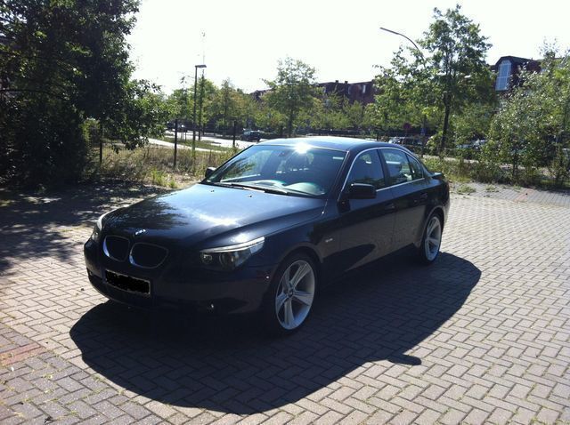 Gebraucht BMW 525 177 PS (130 kW) 2004 Schwarz metallic Limousine