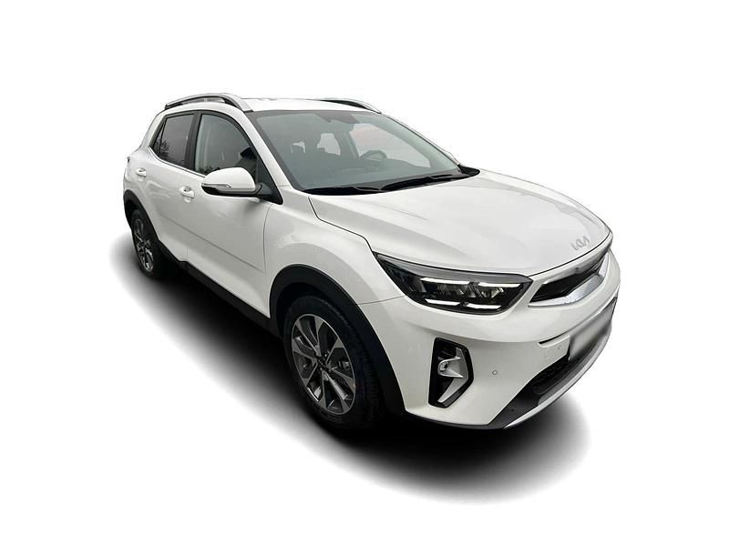 Weiss Neu 2025 Kia Stonic Spirit SUV | 31.117 € - Bild 1/4
