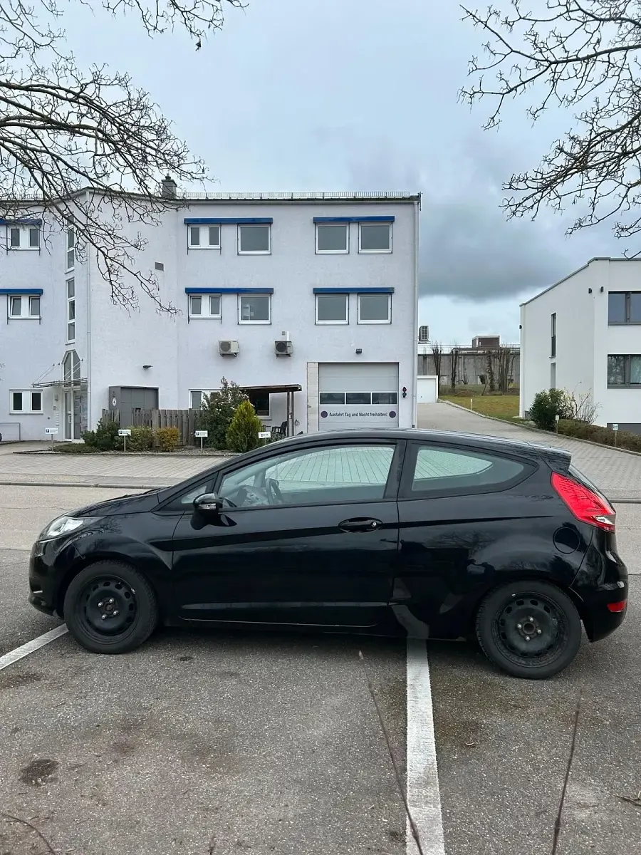 Gebraucht Ford Fiesta 82 PS (60 kW) 2009 Schwarz Kleinwagen