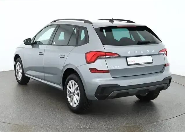 Neu Skoda Kamiq 116 PS (85 kW) 2026 Smokeydiamondsilbermet. SUV