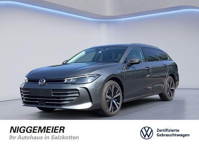 Diabasgrau metallic Gebraucht 2024 VW Passat Business Kombi | 38.990 € - Bild 1/4