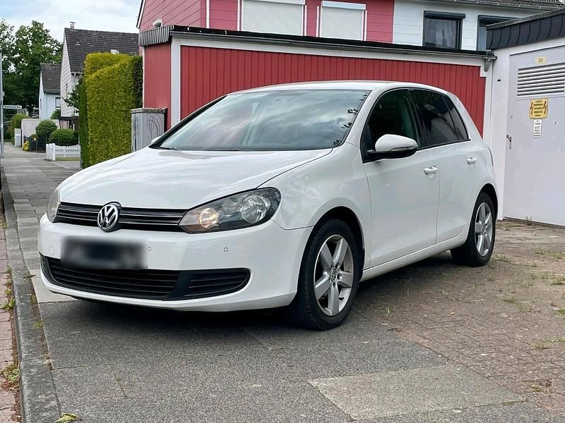 Weiß Gebraucht 2011 VW Golf VI Limousine | 5.400 € (Fairer Preis) - Bild 1/4